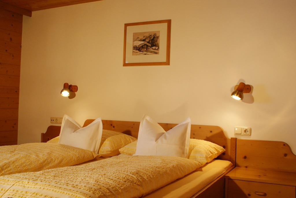 Ferienwohnung Haus Gstüat Lech am Arlberg Zimmer foto
